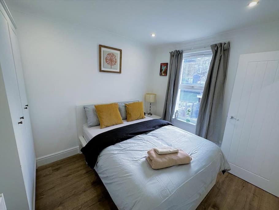 Stylish 2 Bed Flat In The Heart Of Lewisham Apartment London Exterior photo